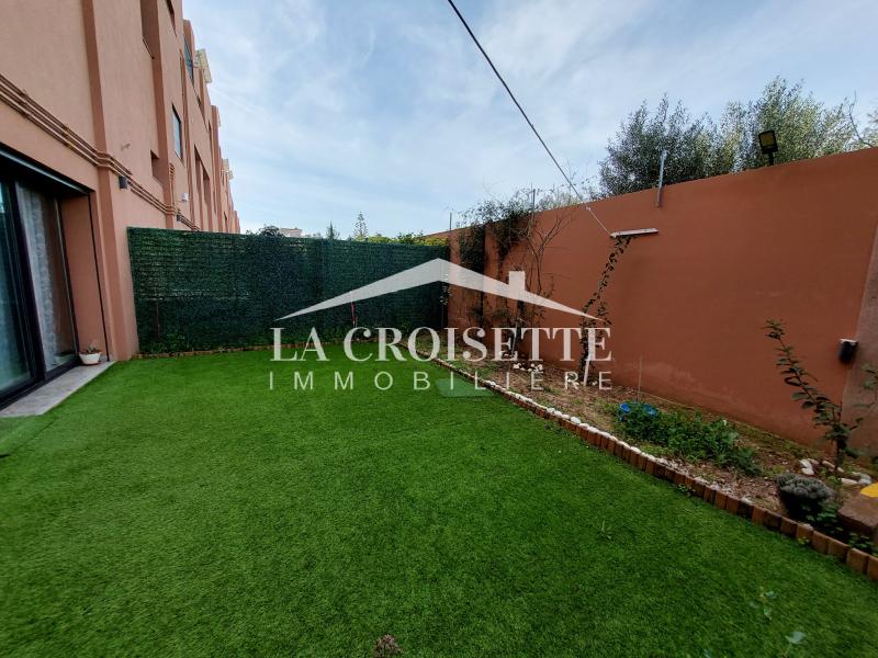 Triplex S+4 avec piscine à La Soukra